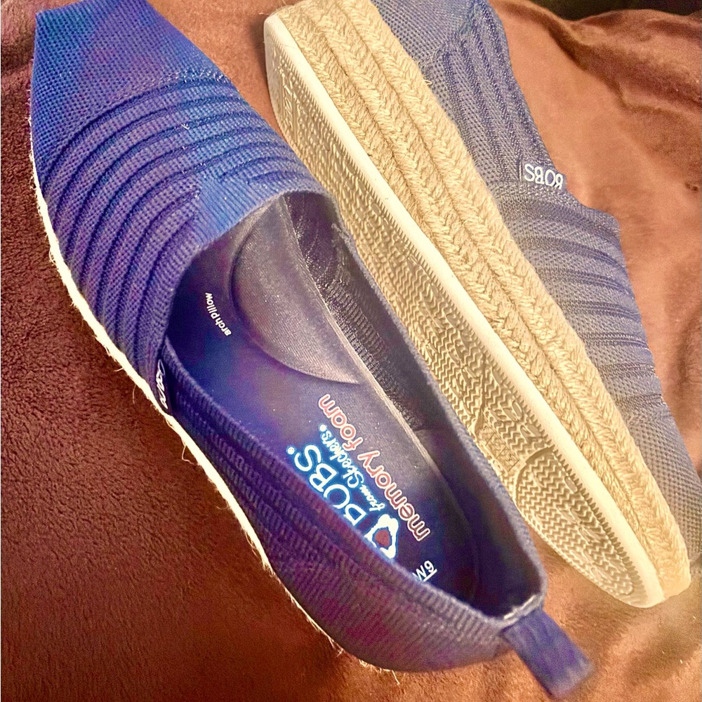 NEW!!!! Skechers Womens Bobs Highlights 2.0 - Homestretch Espadrille, Navy Blue